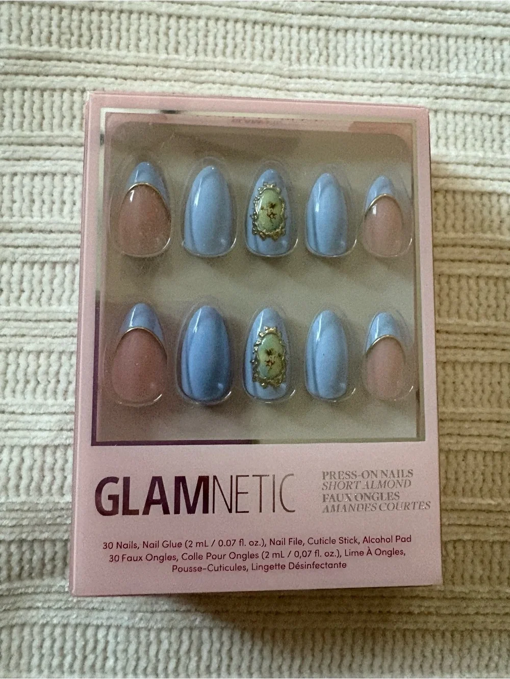 Glamnetic Blue & Nude Press-On Nail Set Angel In Blue